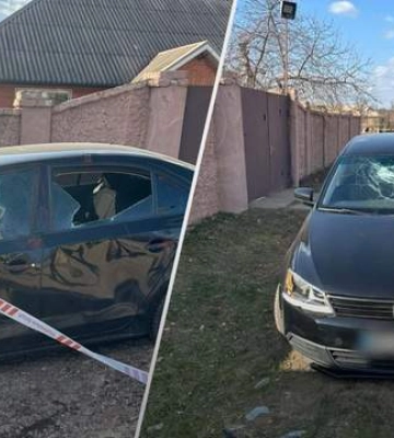 В Кривом Роге неизвестные расстреляли автомобиль: есть пострадавший