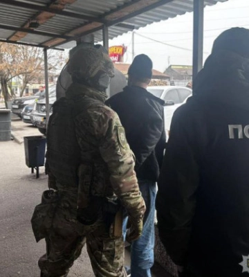 Вимагав $5000 неіснуючого боргу: на Миколаївщині затримали зловмисника