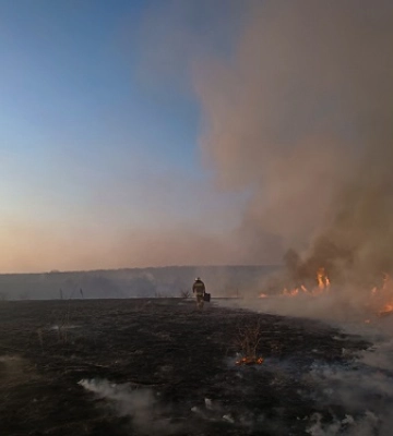 За добу вогнеборці ліквідували 12 пожеж