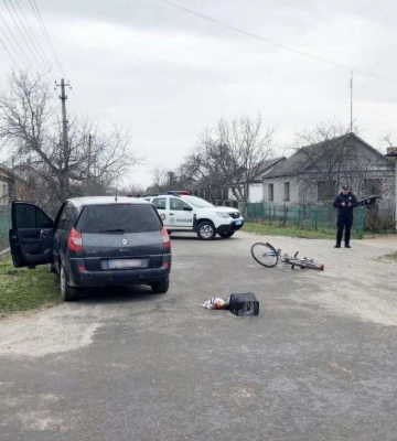 Не пропустила авто та потрапила під колеса: у Радивилові внаслідок ДТП загинула велосипедистка 