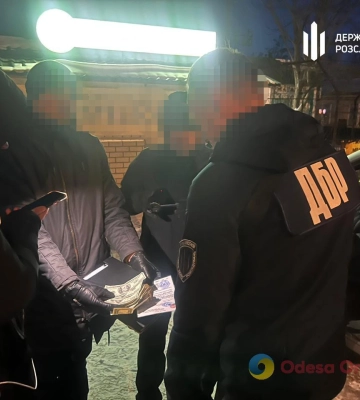 «Відмазував» від мобілізації: судитимуть працівника військкомату на Одещині