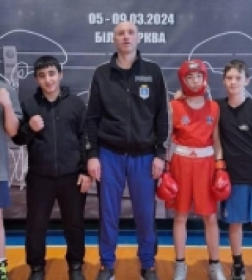 Миколаївський боксер виборов звання віцечемпіона України серед учнів