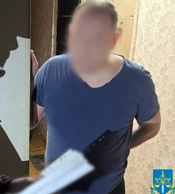 Кому війна, а кому… В Харкові затримали трьох підозрюваних у вимаганнях податківців