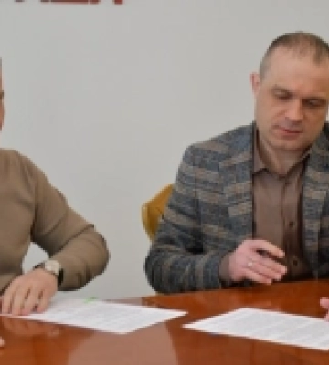 У Рівненській обласній раді продовжили контракт з директором екстреної меддопомоги