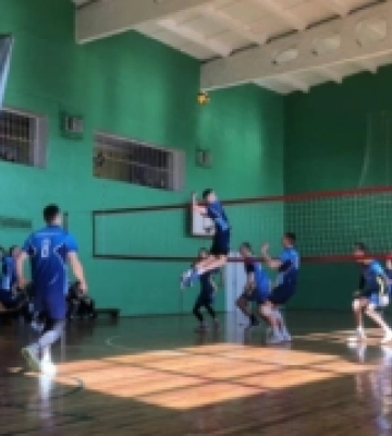 У волинському селищі змагалися чотири волейбольні команди області