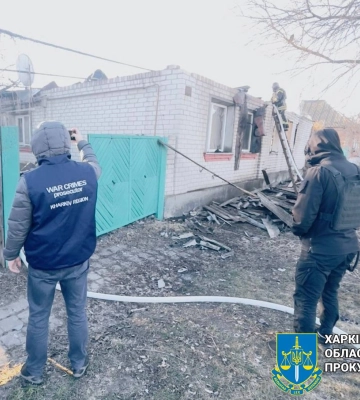 Правоохоронці показали наслідки обстрілів Вовчанська