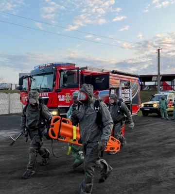 Рятувальники Рівненщини відпрацювали алгоритм дій при ДТП на залізничному переїзді