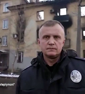 Поліцейський з «20 днів у Маріуполі» не тільки один з героїв фільму, але і його рятівник