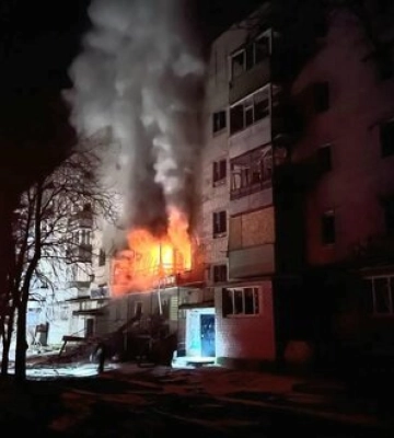 Війська РФ скинули КАБ на житловий район Куп’янська, є руйнації у багатоповерхівці. ФОТО