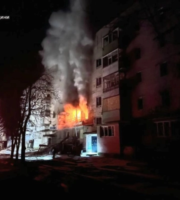 На Харківщині рф скинула авіабомбу на житловий будинок: без постраждалих