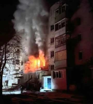 Росіяни скинули авіабомбу на багатоповерхівку у Куп’янську