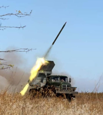 Втрати РФ на 12 березня: ЗСУ знищили ще 910 окупантів та спалили майже три десятки ББМ
