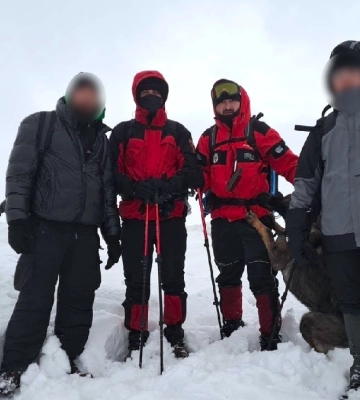 Двох туристів з Тернопільщини, розшукали рятувальники у засніжених Карпатах