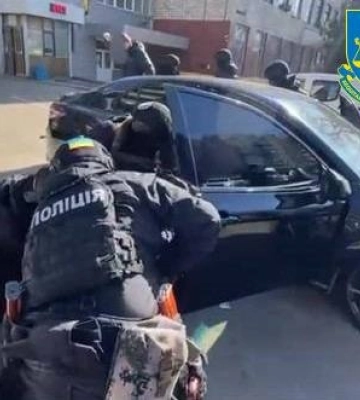 Выдавали себя за сотрудников ТЦК: мошенники "развели" киевлянина на 1,7 млн гривен