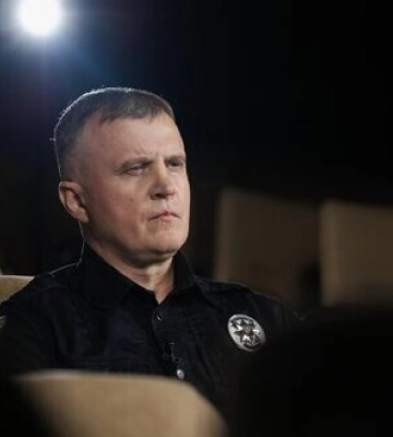 "Боявся, що ніхто не побачить злочини окупантів": герой фільму "20 днів у Маріуполі" правоохоронець Володимир Нікулін розповів про жахи роботи в оточеному місті. ВIДЕО