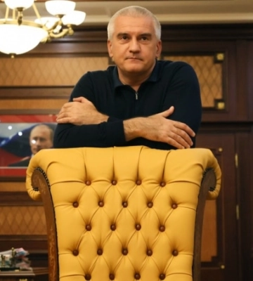 На третий срок? Останется ли Сергей Аксенов в кресле российского главы Крыма