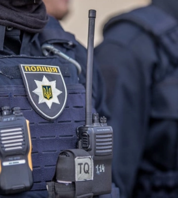 В Дрогобыче суд освободил от наказания мужчину, который покусал полицейского в Пенсионном фонде