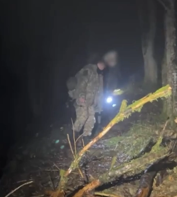 Прикордонники врятували двох «підкорювачів вершин» за 1,5 км від Румунії