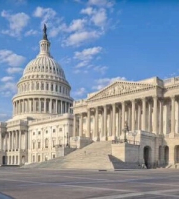 У Палаті представників США збирають підписи, щоб в обхід спікера Джонсона поставити на голосування допомогу Україні