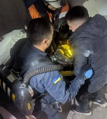 Після ракетної атаки у лікарнях Кривого Рогу перебуває понад 20 людей, серед них 8 &quot;важких&quot;, в тому числі 3 дитини, - ОВА. ФОТО