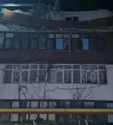 Окупанти вночі скинули авіабомбу на Мирноград: двоє людей загинули, 5 поранені