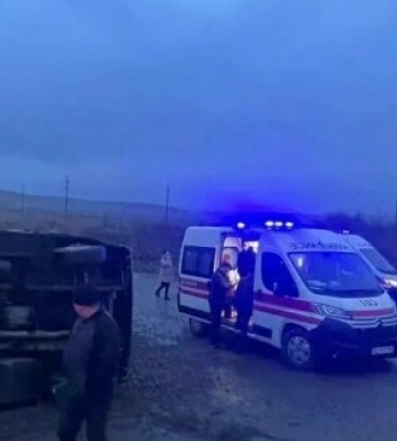 На Львівщині перекинувся автобус із пасажирами
