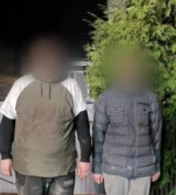 Дві доби блукали у горах: прикордонники на Закарпатті врятували «підкорювачів» вершин