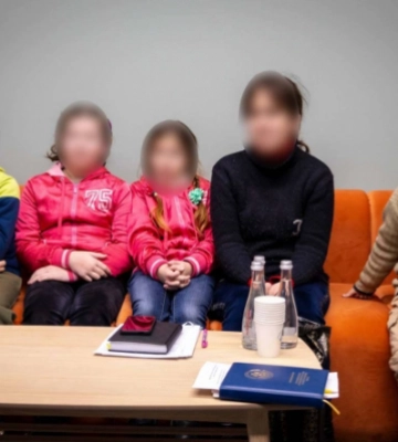 Україна повернула з окупації матір з чотирма дітьми та 17-річного хлопця