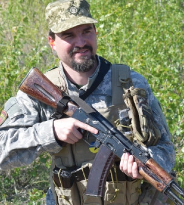 Завтра у Кропивницькому попрощаються з воїном та журналістом Дмитром Сінченком