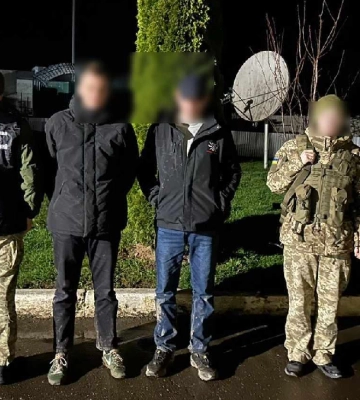 Чекали на човен, а зустріли прикордонників. Неподалік річки Тиса затримали двох чоловіків