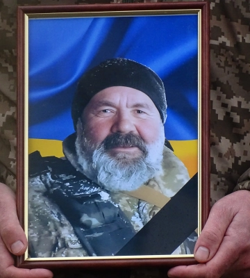 Воював разом з братом: на Волині всім селом ховали загиблого Героя Романа Іванчука
