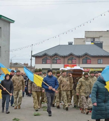 Воював разом з братом: на Волині всім селом ховали загиблого Героя Романа Іванчука