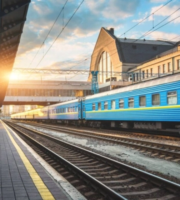 Укрзалізниця пускає додаткові поїзди до Карпат на час весняних канікул