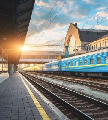Укрзалізниця для Львівщини призначила 30 додаткових вагонів під групові дитячі перевезення