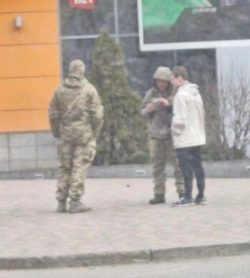 Уклонисты теряют сознание: Киев планирует мобилизовать 330 тысяч человек