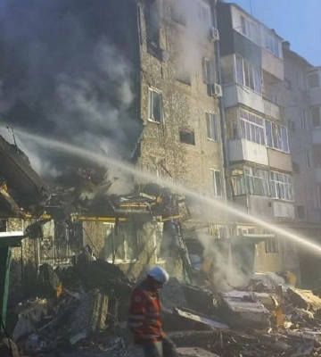 У Сумах з-під завалів дістали тіло однієї загиблої людини