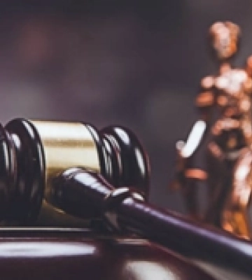 «Зливали» службову інформацію: на Львівщині судитимуть двох прикордонниць