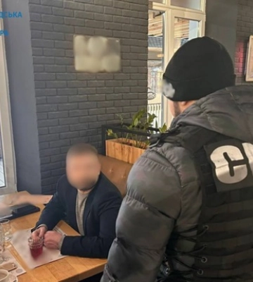 В Кропивницком директор театра попался на взятке