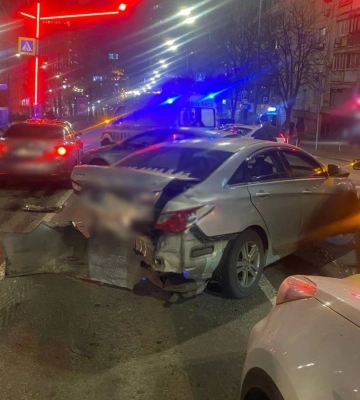 У Києві зіткнулись сім автомобілів: ускладнено рух від бульвару Лесі Українки в напрямку вулиці Басейної