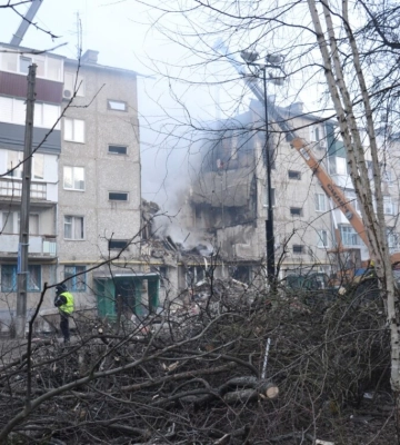 Зросла кількість постраждалих через атаку по багатоповерхівці в Сумах – влада