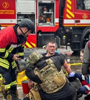Внаслідок обстрілу Одеси загинули 8 осіб, понад 20 дістали поранення. ФОТОрепортаж