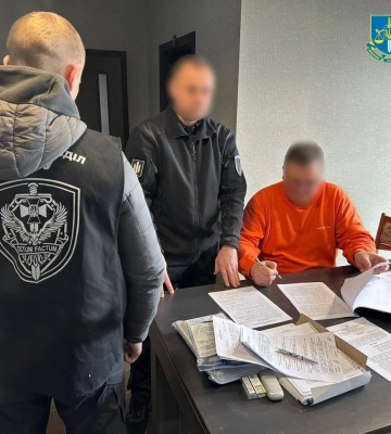 Оборудки з деревиною зі збитками на понад 11 млн грн – повідомлено про підозру екскерівнику «Сумиоблагроліс» та директорам 7&amp;hellip;