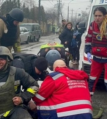 Удар по Одесі: 14 загиблих, 46 травмованих, серед них – рятувальники (фото 18+)