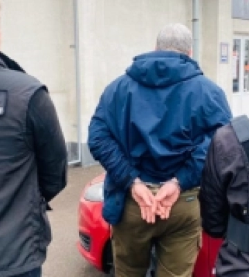 Обіцяв працевлаштувати на одне із підприємств: на Львівщині викрили організатора незаконної схеми