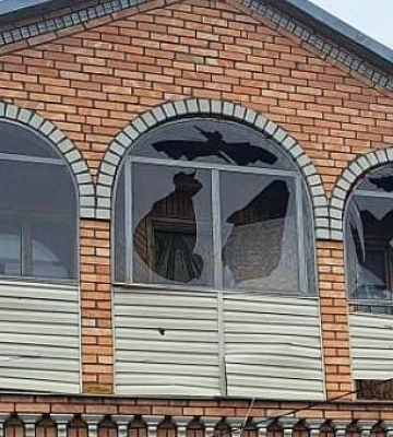 Нікополь оговтується після вчорашніх ударів з важкої артилерії та дронів (Фото)