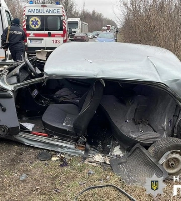 Поліція Полтавщини встановлює обставини ДТП, в якій травмовано трьох поліцейських