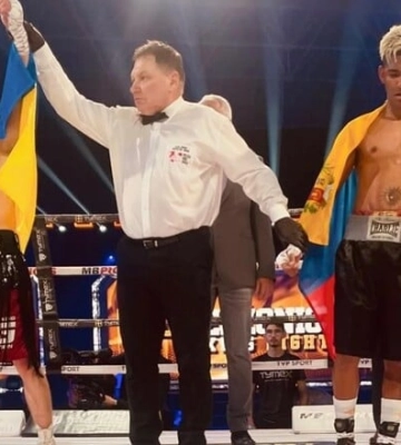Український боксер поліпшив особистий рекорд до 15 перемог без поразок серед профі