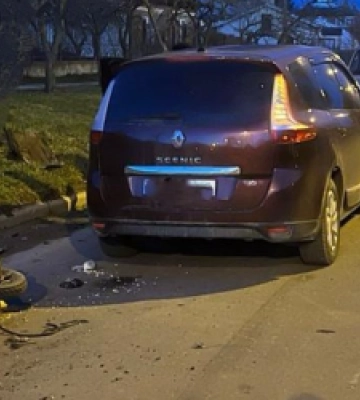 У Львівському районі водій мопеда отримав травми внаслідок зіткнення з автівкою