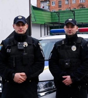 Хотів покінчити з життям: рівненські патрульні врятували чоловіка