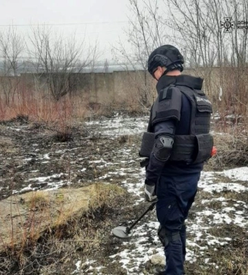 На Кіровоградщині знайшли артснаряди та мінометні міни часів Другої світової війни